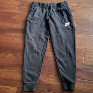 Girls Nike fleece joggers